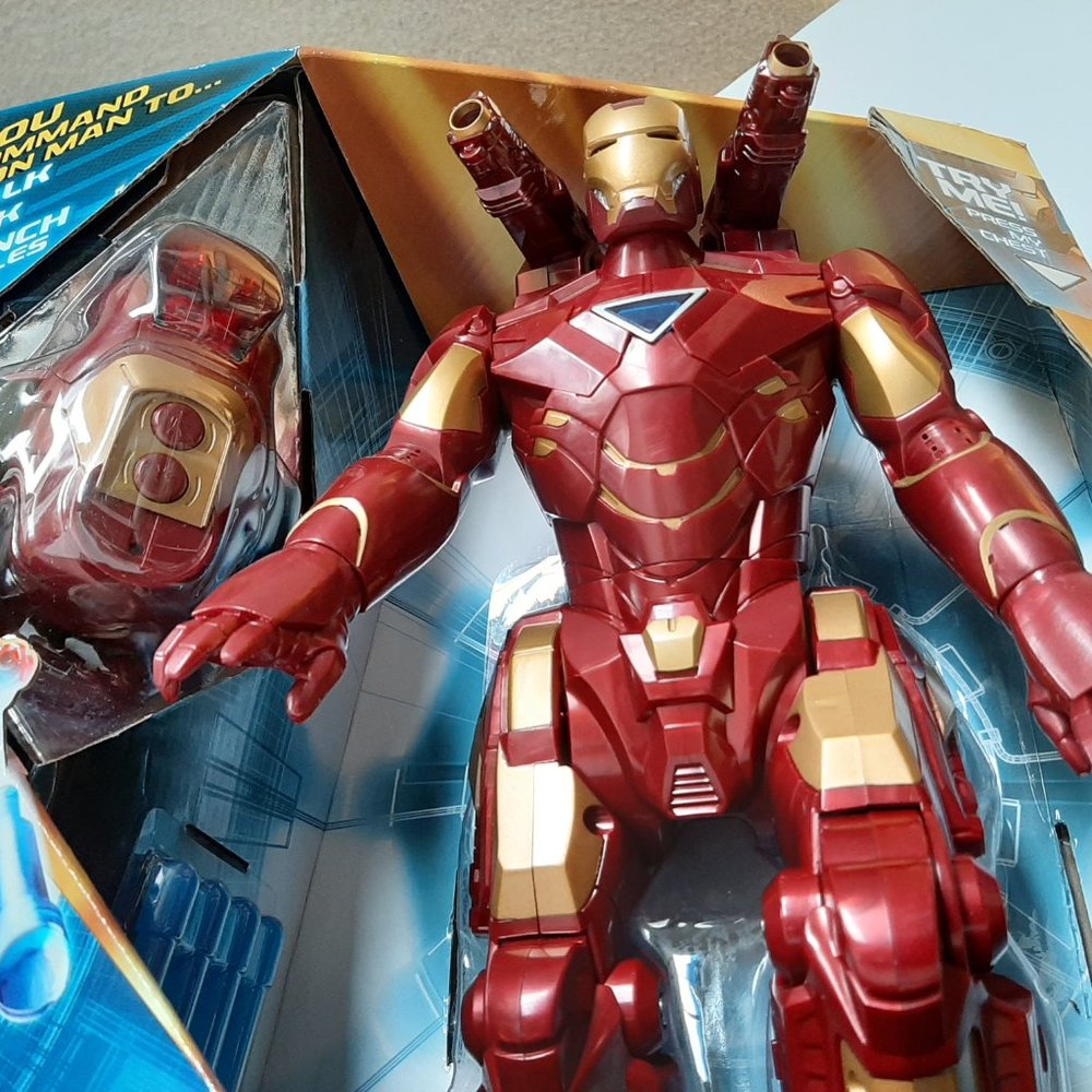 RC walking Iron man II BRAN NEW in factory box Great reviews!